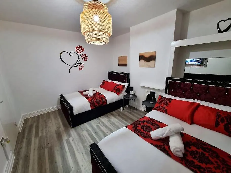 *6R* Setup For Your Most Amazing & Relaxed Stay + Free Parking + Free Fast Wifi * Beeston Hill 別荘