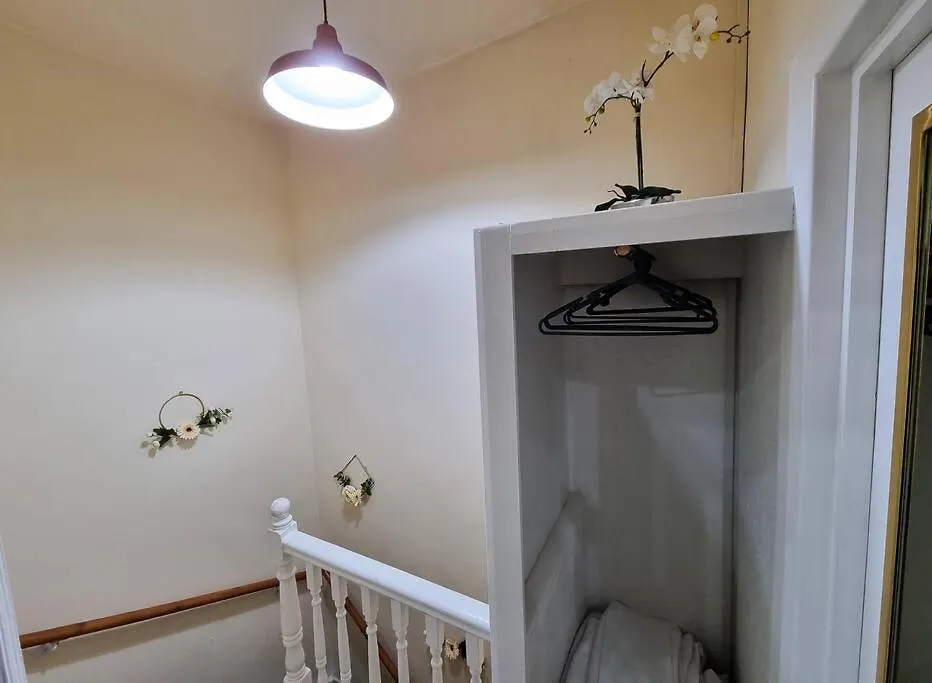 *6R* Setup For Your Most Amazing & Relaxed Stay + Free Parking + Free Fast Wifi * Beeston Hill イギリス